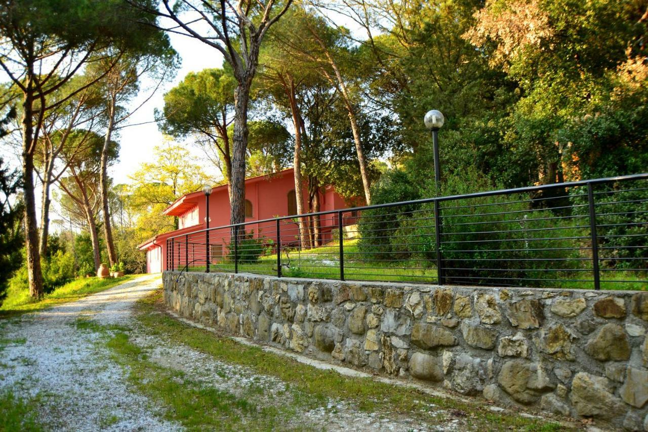 Agriturismo Poggio Al Pino Montelupo Fiorentino Eksteriør bilde